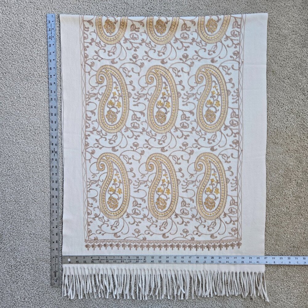NWOT Ivory Scarf with Gold Embroidery Indian Bollywood Paisley Chain Link